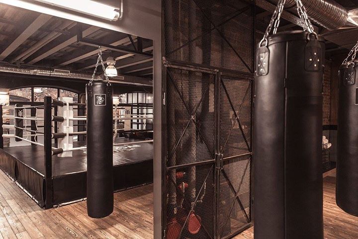 Latex old subway gym
